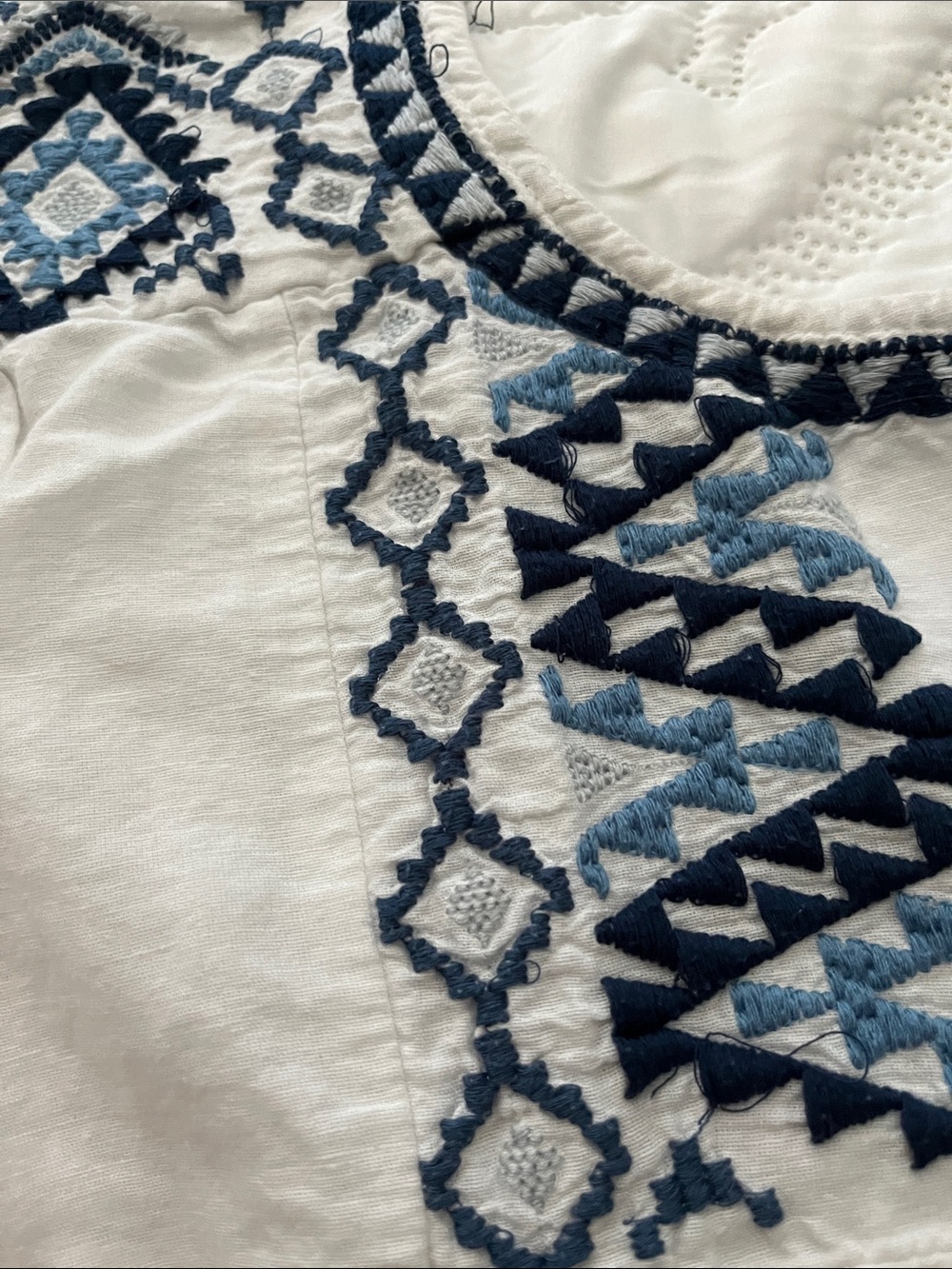 Lucky Brand White Sleeveless Embroidered Tunic with Blue Accents - Picture 12 of 15